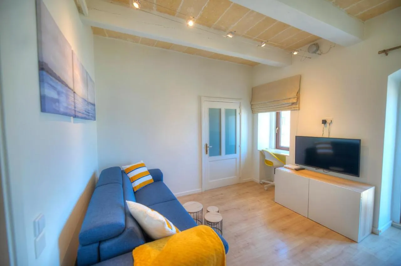 Comfy 1 Bedroom - Sun Terrace & Sea Views Gbuh1-1 Valletta Apartment