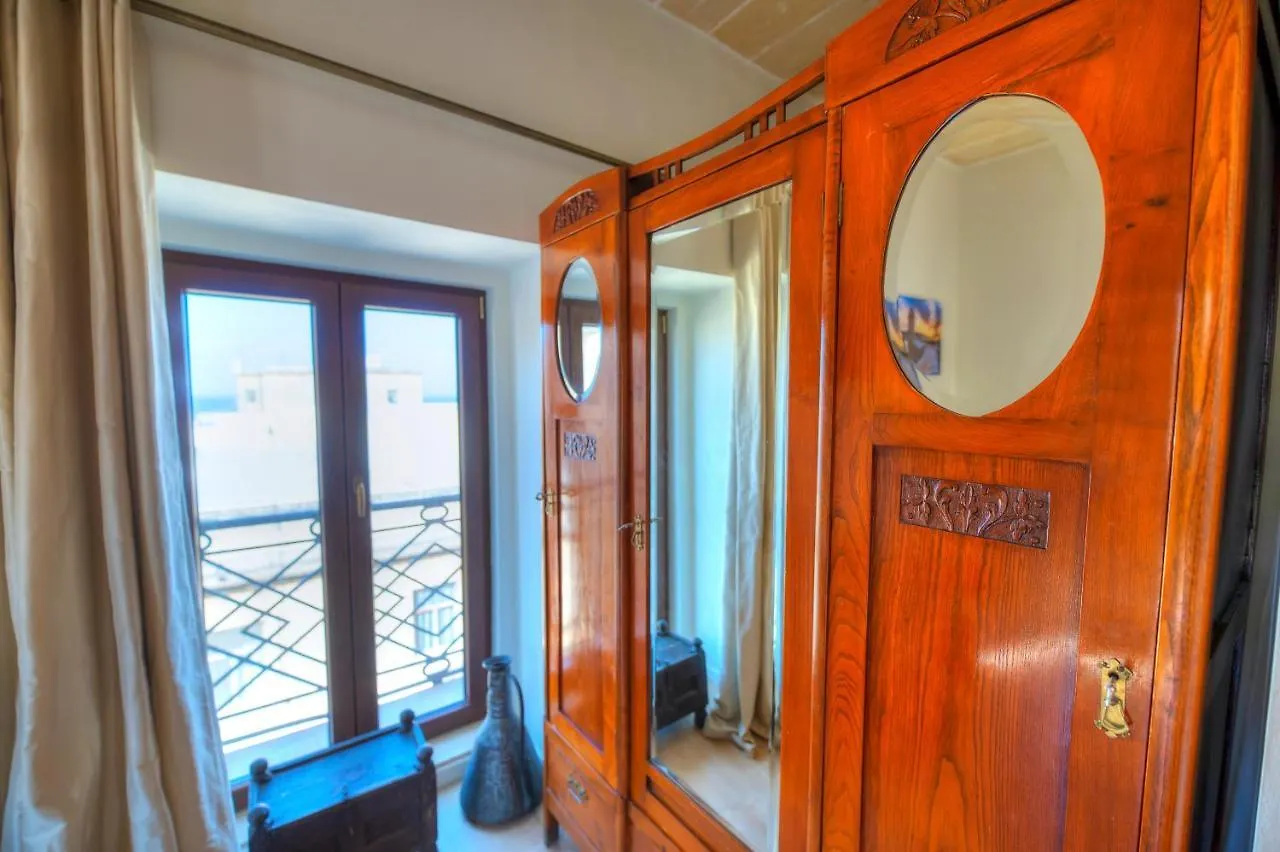Comfy 1 Bedroom - Sun Terrace & Sea Views Gbuh1-1 Valletta 0*,  Malta